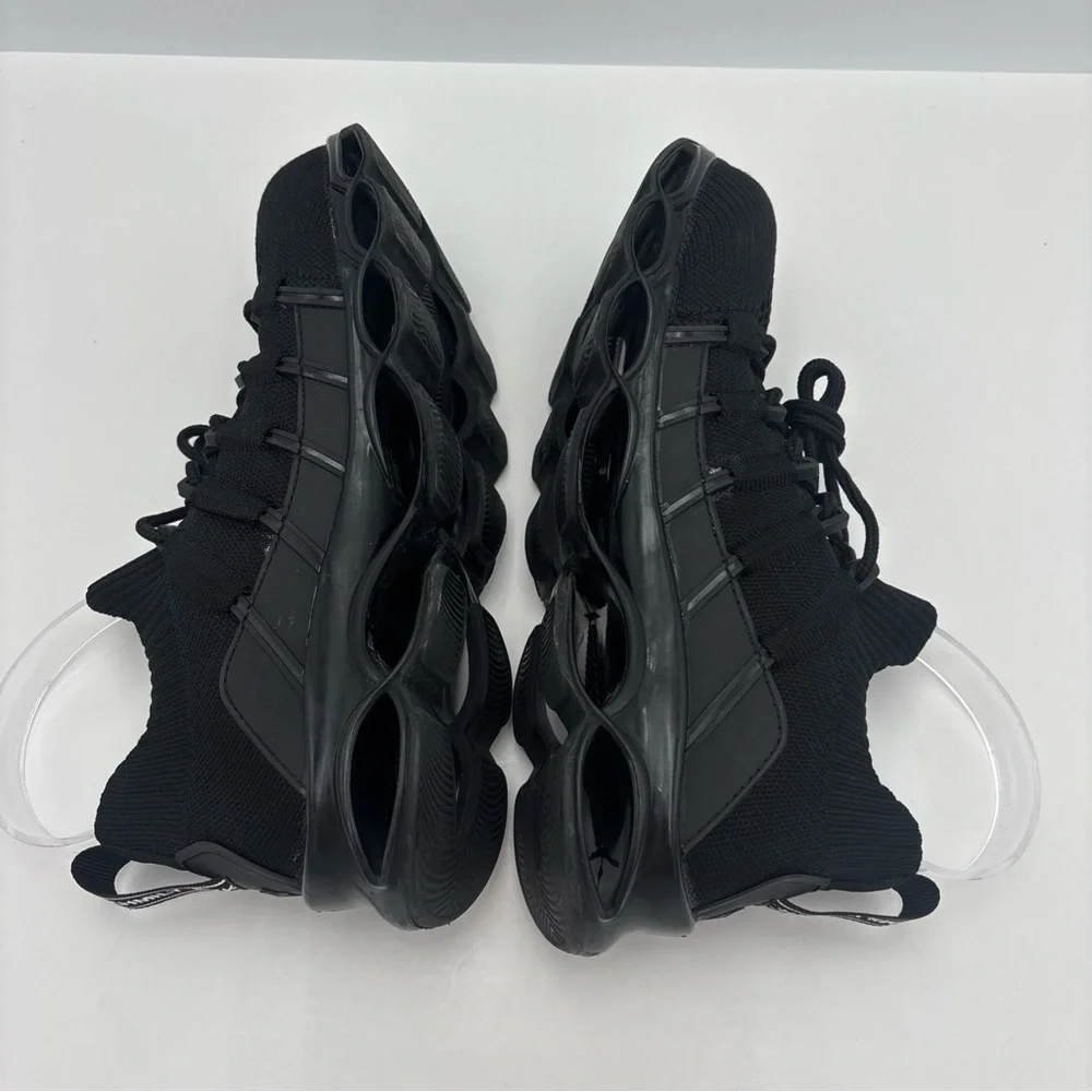 Men's Black‎ Athletic Shoes